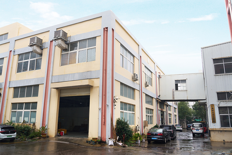 Fabbrica all'esterno